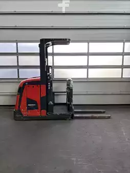 Vertikal-Kommissionierer  Linde V 10 (1)