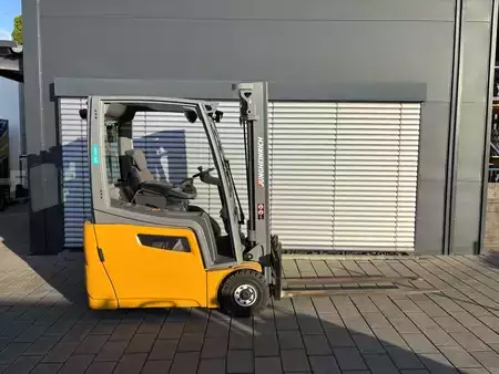 Carrelli elettrici 3 ruote 2019  Jungheinrich EFG 216K (5)