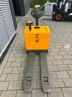 Porta-paletes elétrico 2018  Jungheinrich EJE 116 mit Waage (4)