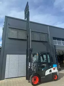 Diesel gaffeltruck 2026  Bobcat D30NXS (3)