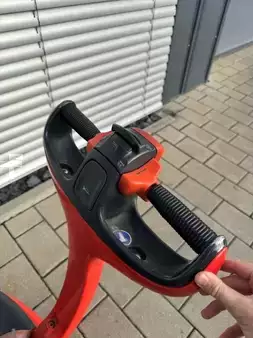 Magasemelésű béka 2013  Linde L14i mit Initialhub (10)