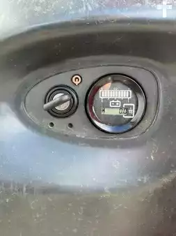 Magasemelésű béka 2013  Linde L14i mit Initialhub (16)