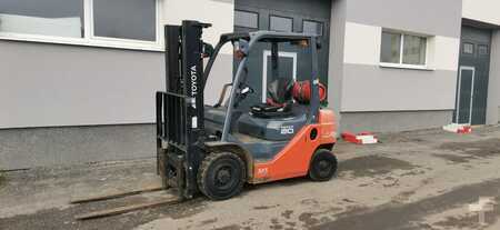 LPG Forklifts 2016  Toyota 02-8FGF20 (7)