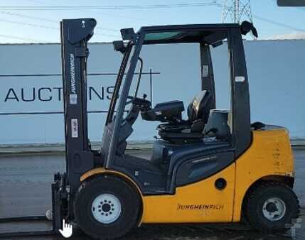 Carrelli elevatori diesel 2009  Jungheinrich DFG 425s (1)