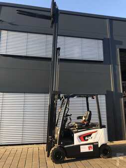 Sähkö - 4 pyör 2024 Bobcat B20X-7 Serie (4)