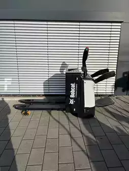 Transpalettes électriques 2025  Bobcat BPR20N (7)