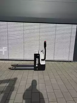 Transpalettes électriques 2025  Bobcat BPM16N (1)