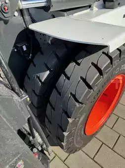 Diesel gaffeltruck 2026  Bobcat D90S-9 NEUGERÄT!!! (14)