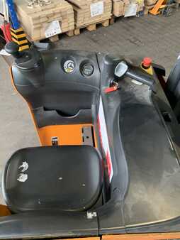 Vysokozdvižný vozík se sedadlem pro řidiče - Still SV12 (9)