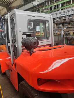 Diesel Forklifts 2012  Heli CPD100 (4)