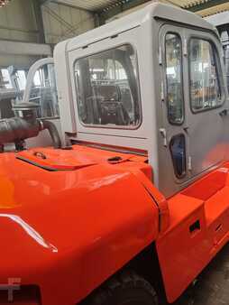 Diesel Forklifts 2012  Heli CPD100 (5)