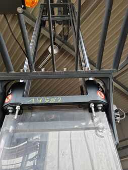 Wózek wysokiego podnoszenia z fotelem 2014  Jungheinrich ESC 316 (14)