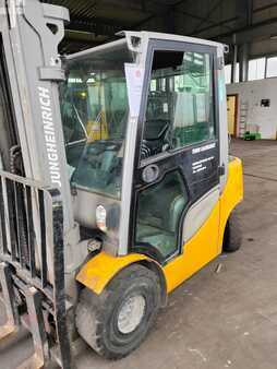 LPG Forklifts 2016  Jungheinrich TFG 425 (4)