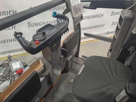 VZV pro práci v úzk.uličkách-retrakt 2018  Jungheinrich EKX 410 (4)