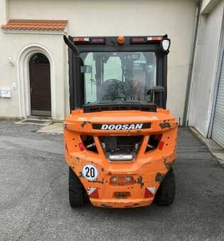 Chariot élévateur diesel 2019  Doosan D40SC-7 (4)