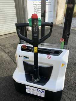 Ruční vysokozdvižný vozík 2025  Bobcat LSM12N (2)