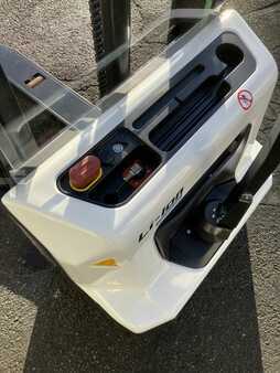 Ruční vysokozdvižný vozík 2025  Bobcat LSM12N (3)