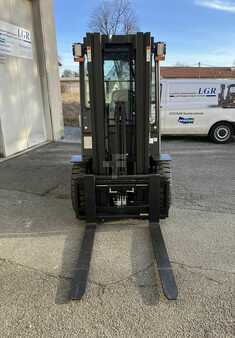 Diesel truck 2023 Doosan D30NXS (4)