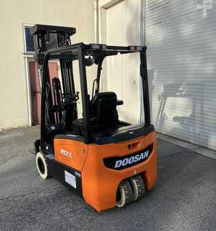 El truck - 3 hjulet 2023 Doosan B20T-7Plus (2)