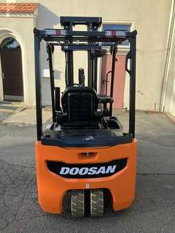 El truck - 3 hjulet 2023 Doosan B20T-7Plus (3)