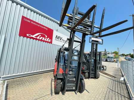 Propane Forklifts 2022  Linde H40T (4) 