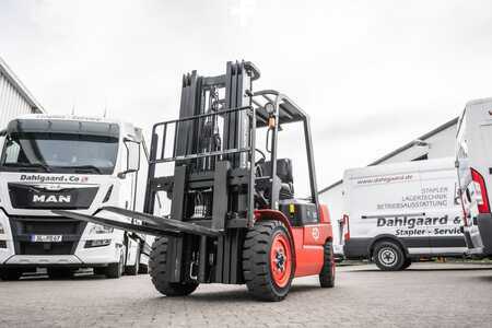 4-wiel elektrische heftrucks 2023  EP Equipment ELF302 (3)