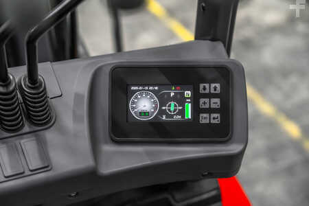 Eléctrico - 4 rodas 2025  Heli CPD35 GB2LI (15)