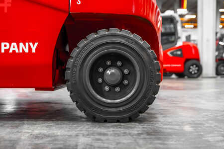 Eléctrico - 4 rodas 2025  Heli CPD35 GB2LI (8)