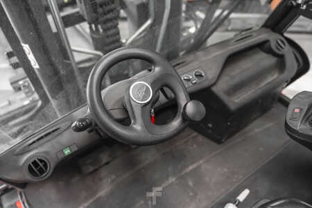 Diesel heftrucks 2020  Linde H80 Evo (7)