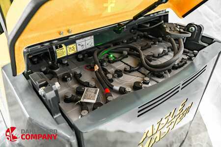 Compacte heftrucks 2025  Combilift  Aisle Master 20WHE (19)