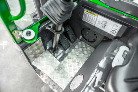 Compacte heftrucks 2023  Combilift  CBE 3000 (MK II) (13)