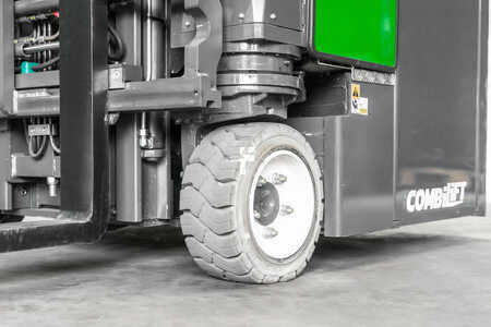 Compacte heftrucks 2023  Combilift  CBE 3000 (MK II) (6)