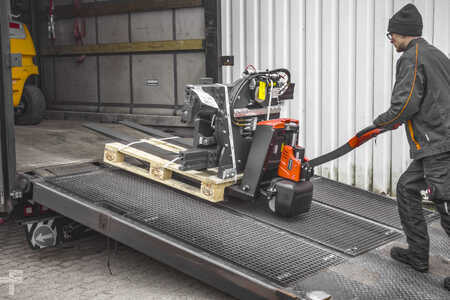 Transpallet manuali 2025  [div]  ForkLion COMPARTEC (16)