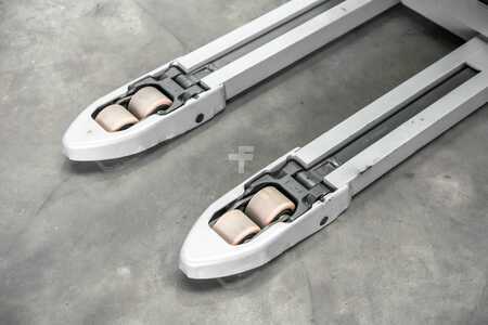 Ruční vysokozdvižný vozík 2024  Still EXV 16 (14)