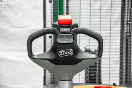 Stacker pedestre 2024  Still EXV 14 C (6)