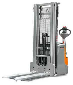 Stacker pedestre 2024  Still EXV 14 C (9)