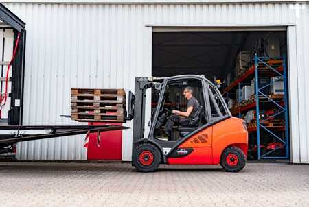 Diesel heftrucks 2013  Linde H35D-02 (3)