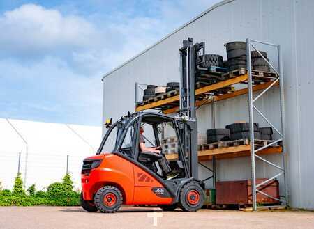 Diesel heftrucks 2013  Linde H35D-02 (5)