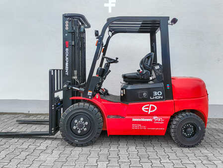 Chariots électriques à 4 roues 2022  EP Equipment EFL302 (5)