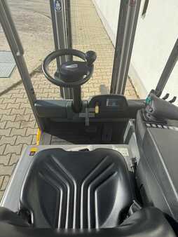 Chariot 3 roues électrique 2017  Jungheinrich EFG215 (5) 
