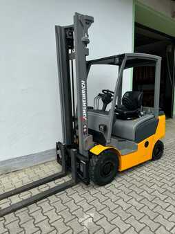 Diesel Forklifts 2018  Jungheinrich DFG316 (3)