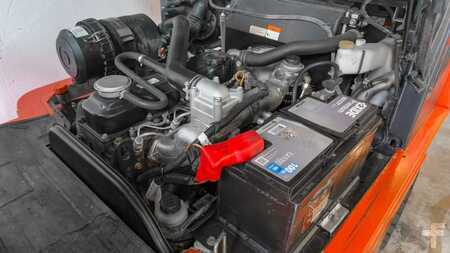 Diesel heftrucks 2014  Unicarriers Y1D2A25Q (10)