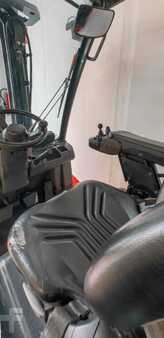 Diesel heftrucks 2014  Unicarriers Y1D2A25Q (8)