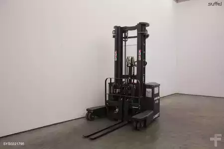 Vierweg zijlader 2022  Combilift WR 4 (2)