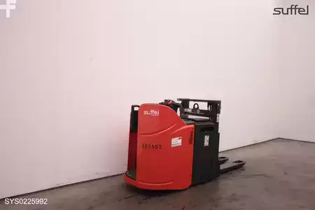 Stacker stå på 2022  Linde D 12 HP SP (2)