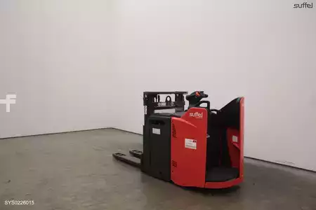 Fahrerstandstapler 2022  Linde D 12 HP SP (3)
