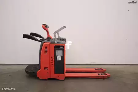 Electric Pallet Trucks 2022  Linde T 25 AP (4)