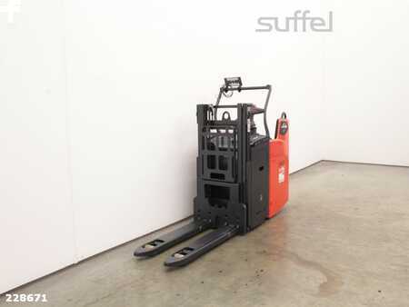 Stapelaars met staplatform 2022 Linde D 10 FP (2)