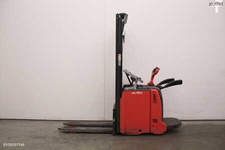 VZV s plošinou pro řidiče 2019 Linde D 12 AP (1)