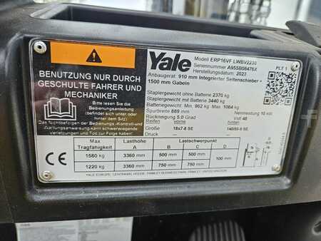 Elektryczne 4-kołowe 2023 Yale ERP16 VF (3)